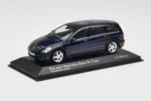 Mercedes R-Class W251 Tanzanite Blue Minichamps 1:43 B66962215 Metall — Bild 2 von 4