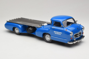 Mercedes Renntransporter Blaues Wunder iScale 1:18 118000000006-P1 Metall — Bild 4 von 6