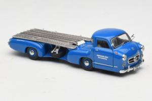 Mercedes Renntransporter Blue Wonder CMC 1:43 M-036K Metall — Bild 6 von 8