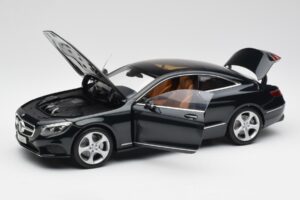 Mercedes S-Class Coupe C217 Smaragd Grün Metallic Norev 1:18 B66961244 Metall — Bild 2 von 8