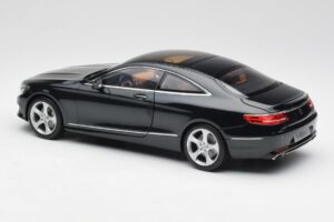Mercedes S-Class Coupe C217 Smaragd Grün Metallic Norev 1:18 B66961244 Metall — Bild 7 von 8