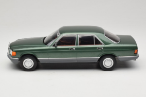 Mercedes S-Class W126 Metallic Green MCG 1:18 MCG18549 Metall — Bild 3 von 6