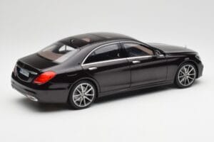 Mercedes S-Class W222 AMG Line Ruby Schwarz Metallic Norev 1:18 183483 Metall — Bild 3 von 8