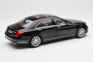 Mercedes S-Class W222 Schwarz Metallic Norev 1:18 183480 Metall — Bild 3 von 8