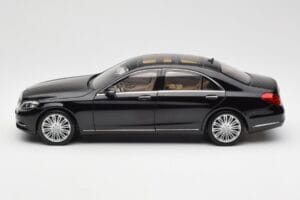 Mercedes S-Class W222 Schwarz Metallic Norev 1:18 183480 Metall — Bild 4 von 8