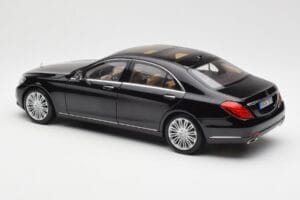 Mercedes S-Class W222 Schwarz Metallic Norev 1:18 183480 Metall — Bild 7 von 8