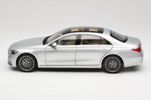 Mercedes S-Class W223 AMG Line Brilliant Silver Norev 1:18 183805 Metall — Bild 4 von 8