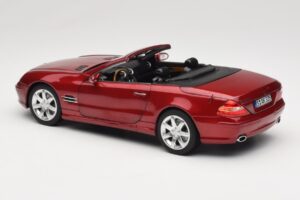 Mercedes SL 500 R230 Red Metallic Limitierte Auflage Norev 1:18 183841 Metall — Bild 7 von 8
