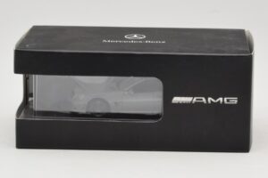 Mercedes SL 63 AMG R230 Silver Metallic Minichamps 1:43 B66960018 Metall — Bild 4 von 4