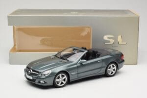 Mercedes SL R230 Amiant Green Minichamps 1:18 B66962389 Metall — Bild 8 von 8