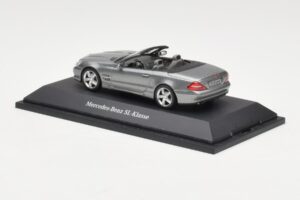 Mercedes SL R230 Palladium Silver Metallic Minichamps 1:43 B66962390 Metall — Bild 3 von 4
