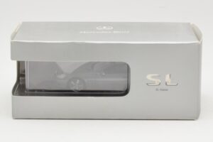 Mercedes SL R230 Palladium Silver Metallic Minichamps 1:43 B66962390 Metall — Bild 4 von 4