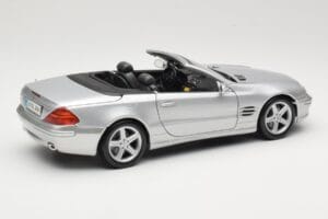 Mercedes SL R230 Silber Maisto 1:18 B66962125 Metall — Bild 3 von 8
