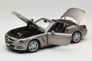 Mercedes SL500 R231 Dark Grey Matt Norev 1:18 183590 Metall — Bild 2 von 9
