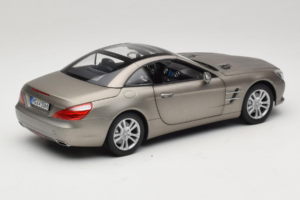 Mercedes SL500 R231 Dark Grey Matt Norev 1:18 183590 Metall — Bild 4 von 9
