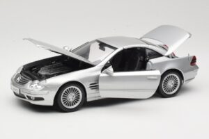 Mercedes SL55 AMG R230 Silber Maisto 1:18 36894 Metall — Bild 2 von 8