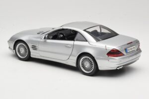 Mercedes SL55 AMG R230 Silber Maisto 1:18 36894 Metall — Bild 7 von 8