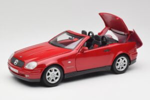 Mercedes SLK 230 R170 Rot Maisto 1:18 56023 Metall — Bild 2 von 9
