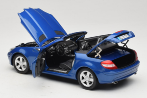 Mercedes SLK R171 Blue Metallic Minichamps 1:18 100033131 Metall — Bild 7 von 11