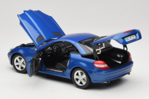 Mercedes SLK R171 Blue Metallic Minichamps 1:18 100033131 Metall — Bild 8 von 11
