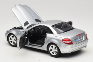 Mercedes SLK R171 Silber Minichamps 1:18 B66962318 Metall — Bild 5 von 9