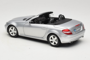 Mercedes SLK R171 Silber Minichamps 1:18 B66962318 Metall — Bild 8 von 9