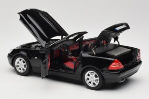 Mercedes SLK200 R170 Schwarz Norev 1:18 B66040714 Metall — Bild 6 von 9