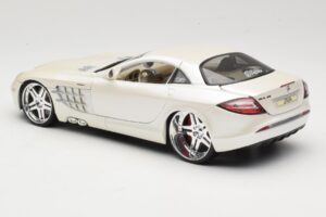 Mercedes SLR McLaren C199 Weiß Maisto 1:18 31068 Metall — Bild 7 von 8