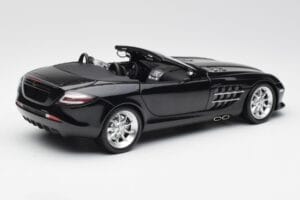 Mercedes SLR McLaren Roadster R199 Crystal Galaxit Schwarz Minichamps 1:18 B66961004 Metall — Bild 3 von 8