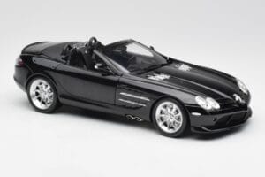 Mercedes SLR McLaren Roadster R199 Crystal Galaxit Schwarz Minichamps 1:18 B66961004 Metall — Bild 6 von 8
