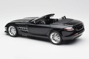 Mercedes SLR McLaren Roadster R199 Crystal Galaxit Schwarz Minichamps 1:18 B66961004 Metall — Bild 7 von 8