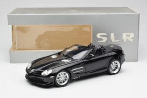 Mercedes SLR McLaren Roadster R199 Crystal Galaxit Schwarz Minichamps 1:18 B66961004 Metall — Bild 8 von 8
