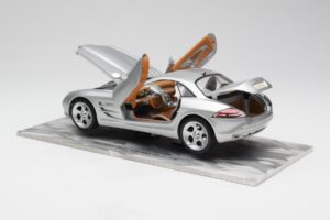 Mercedes SLR Vision Silber Limitierte Auflage Mit Aluminium-Sockel Bburago 1:18 B66962102 Metall — Bild 5 von 8