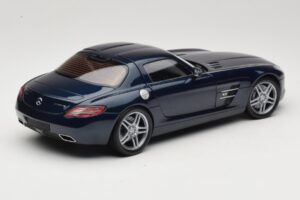 Mercedes SLS AMG C197 Blue Metallic Minichamps 1:18 100039021 Metall — Bild 3 von 8