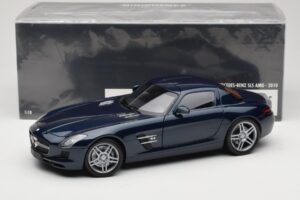Mercedes SLS AMG C197 Blue Metallic Minichamps 1:18 100039021 Metall — Bild 8 von 8
