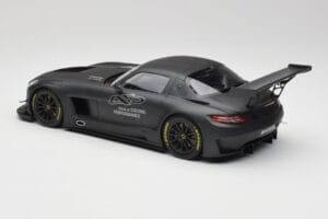 Mercedes AMG SLS C197 GT3 45 Jahre Driving Performance Minichamps 1:18 151133100 Metall — Bild 5 von 6