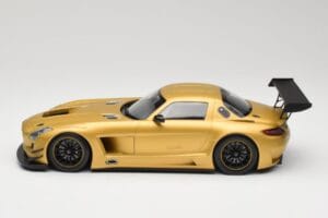 Mercedes AMG SLS C197 GT3 Street Gold Minichamps 1:18 151113106 Metall — Bild 3 von 6