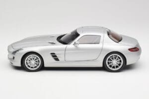 Mercedes SLS AMG C197 Iridium Silber Minichamps 1:18 100039026 Metall — Bild 4 von 8