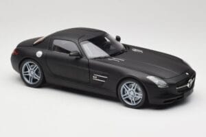 Mercedes SLS AMG C197 Matte Black Minichamps 1:18 100039027 Metall — Bild 6 von 8