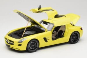 Mercedes SLS AMG C197 Gelb Minichamps 1:18 100039022 Metall — Bild 2 von 8