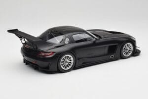 Mercedes SLS AMG GT3 C197 Street Matt Schwarz Minichamps 1:18 151113101 Metall — Bild 2 von 6
