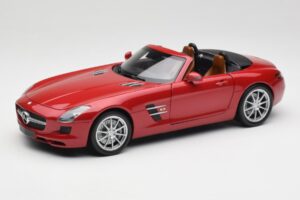 Mercedes SLS AMG R197 Roadster Le Mans Rot Minichamps 1:18 100039030 Metall