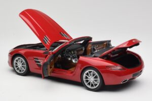 Mercedes SLS AMG R197 Roadster Le Mans Rot Minichamps 1:18 100039030 Metall — Bild 5 von 8
