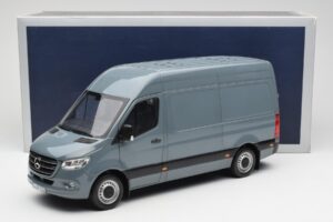 Mercedes Sprinter W907 Blaugrau Norev 1:18 183423 Metall — Bild 7 von 7
