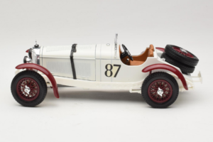 Mercedes SSKL #87 R. Caracciola Weiß 1931 Bburago 1:18 3002-P1 Metall — Bild 3 von 6