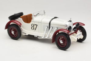 Mercedes SSKL #87 R. Caracciola Weiß 1931 Bburago 1:18 3002-P1 Metall — Bild 4 von 6