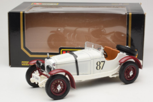 Mercedes SSKL #87 R. Caracciola Weiß 1931 Bburago 1:18 3002-P1 Metall — Bild 6 von 6