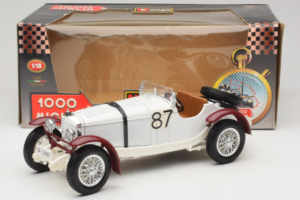 Mercedes SSKL #87 R. Caracciola Mille Miglia 1931 Bburago 1:18 3202 Metall — Bild 6 von 6