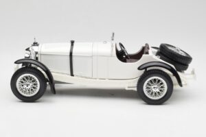 Mercedes SSKL Weiß Bburago 1:18 3002 Metall — Bild 4 von 8