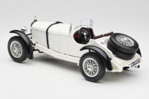 Mercedes SSKL Weiß Bburago 1:18 3002 Metall — Bild 7 von 8